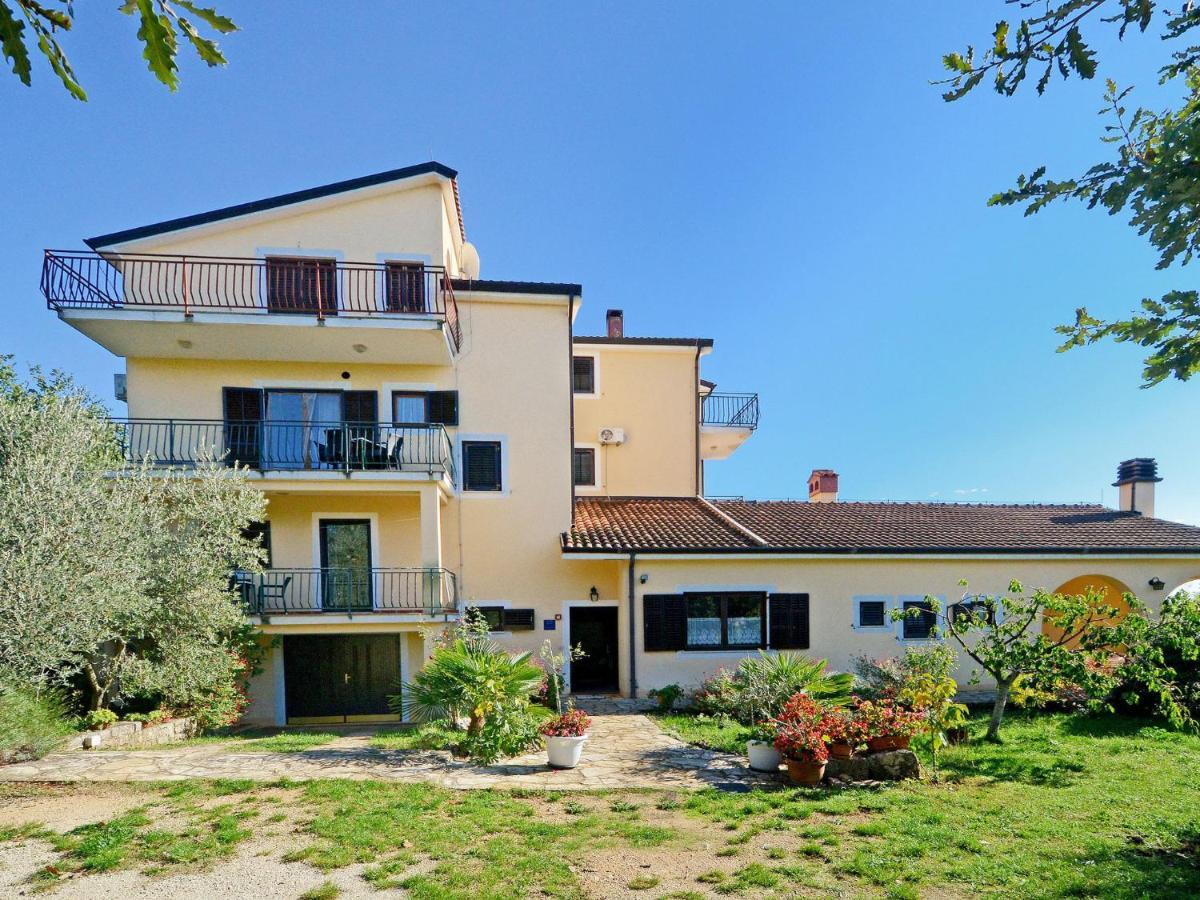 אומאג Apartment Albina-2 By Interhome מראה חיצוני תמונה